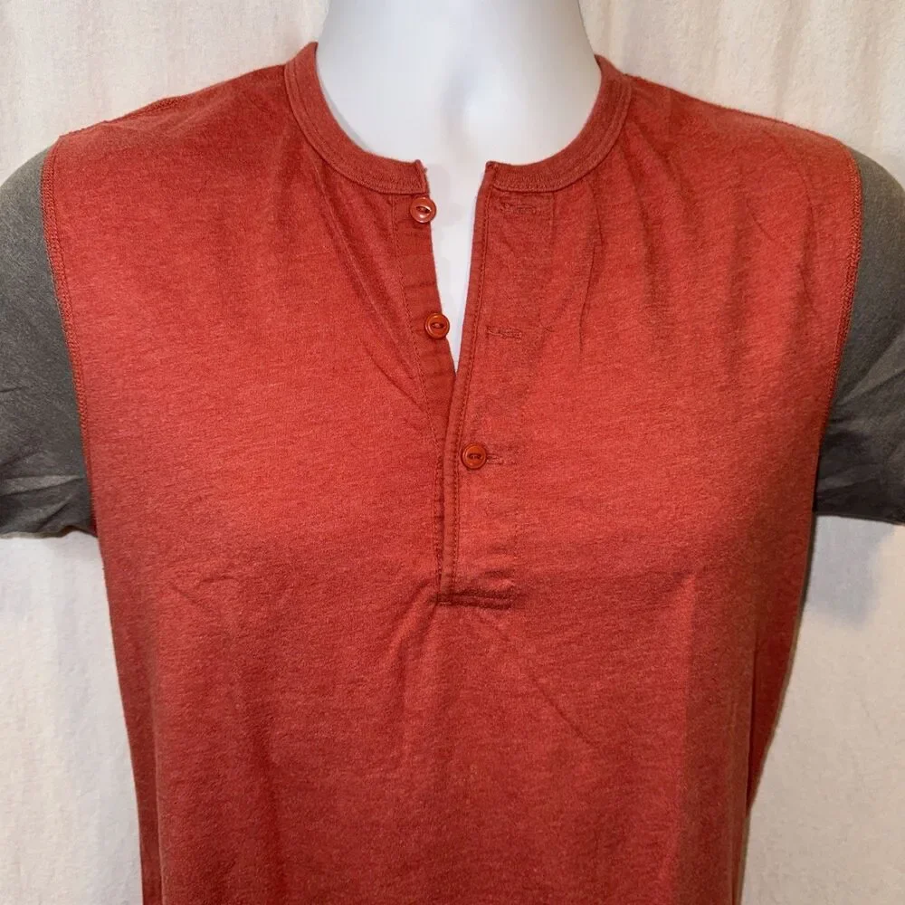 J. Crew Men’s Orange Colorblock Short Sleeve Henley T-shirt Sz Small